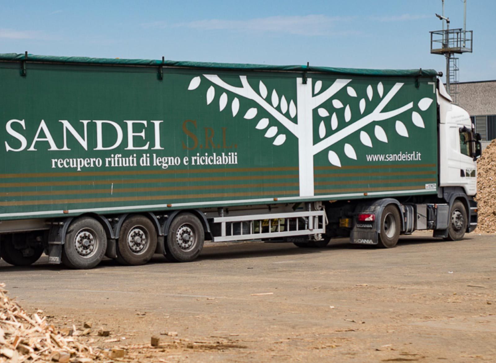 Sandei servizio trasporto rifiuti